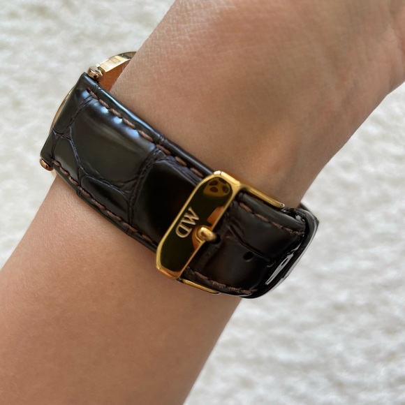 Daniel Wellington Rose Gold Classic York watch 36mm - Picture 15 of 17